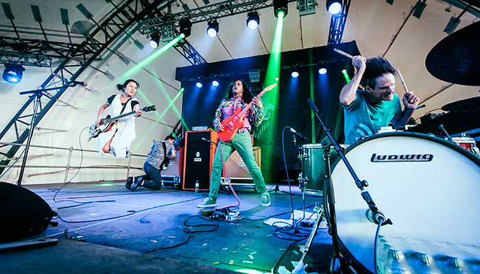 Deerhoof_live-700x400.jpg